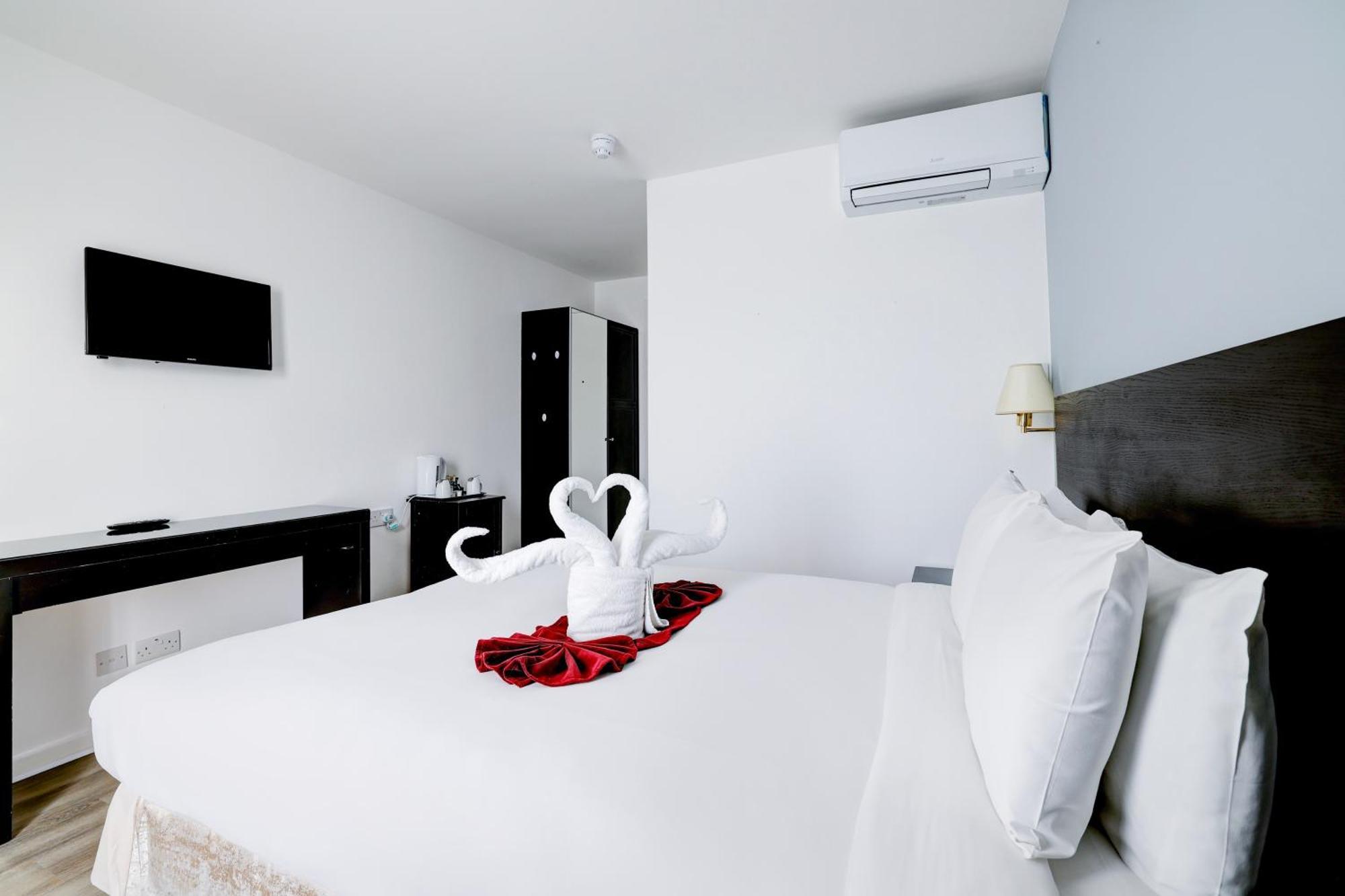 The Chiltern Hotel Лутон Екстер'єр фото